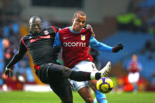 在足球比赛 在足球比赛